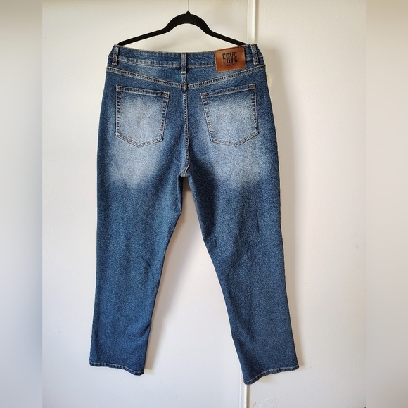 Frye women's high-rise tapered hem stretch jeans, Denim sz 10/30 oversized. - Picture 15 of 17